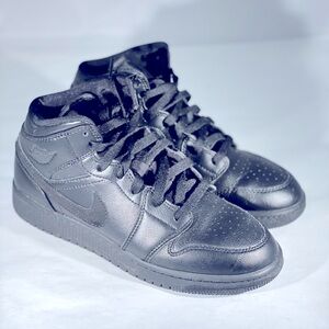 Nike Air‎ Jordan 1 Mid